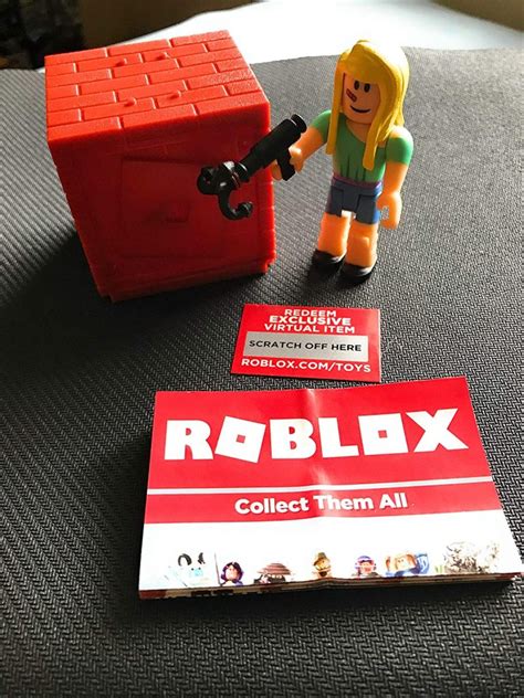 roblox com toys reedeem